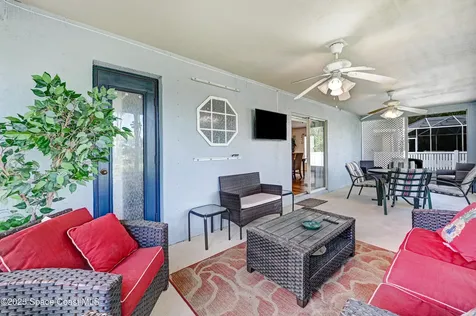 1652 La Maderia Drive SW Palm Bay FL 32908