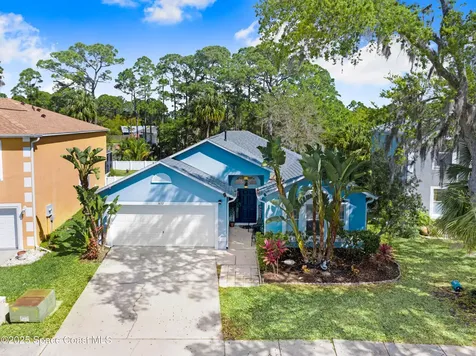 1652 La Maderia Drive SW Palm Bay FL 32908