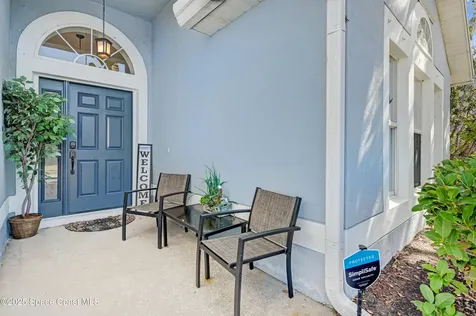 1652 La Maderia Drive SW Palm Bay FL 32908