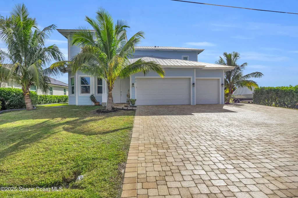 379 SW South Quick Circle Port St. Lucie FL 34953