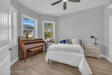 379 SW South Quick Circle Port St. Lucie FL 34953