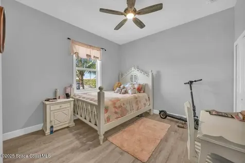 379 SW South Quick Circle Port St. Lucie FL 34953