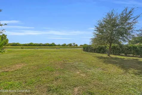 379 SW South Quick Circle Port St. Lucie FL 34953