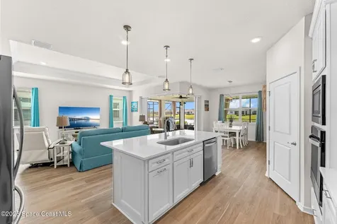 8870 Shoreline Avenue Melbourne FL 32940
