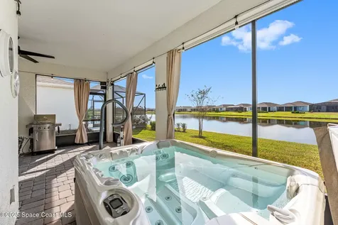 8870 Shoreline Avenue Melbourne FL 32940