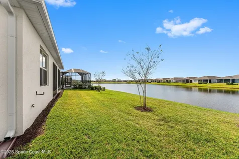 8870 Shoreline Avenue Melbourne FL 32940