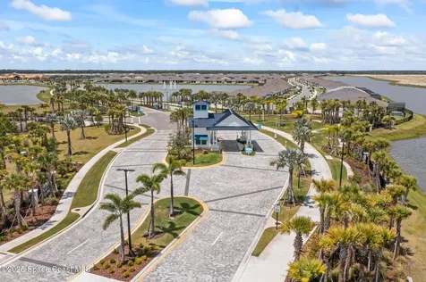 8870 Shoreline Avenue Melbourne FL 32940