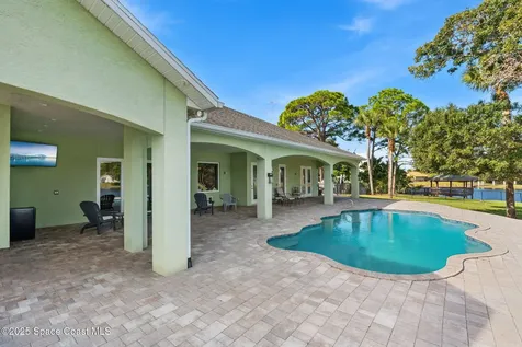 5150 Mallard Lakes Court Merritt Island FL 32953