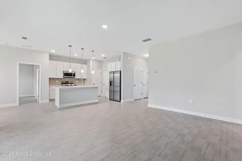 1328 Washburn Street SE Palm Bay FL 32909