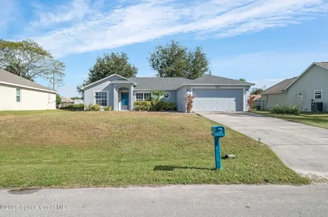 735 Crestline Lane NE Palm Bay FL 32907