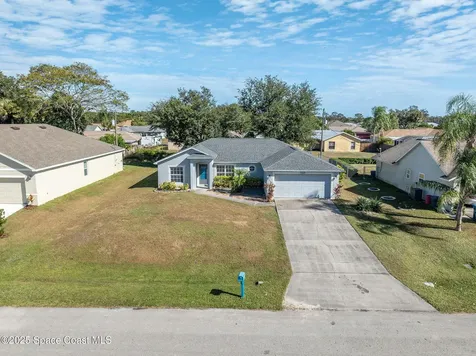 735 Crestline Lane NE Palm Bay FL 32907