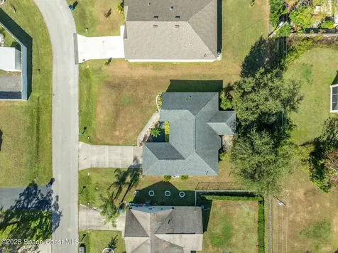 735 Crestline Lane NE Palm Bay FL 32907