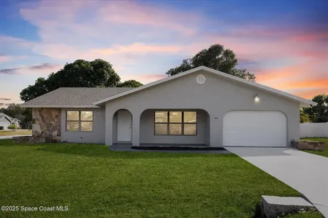 402 SW Sansom Lane Port St. Lucie FL 34953