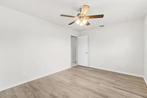 402 SW Sansom Lane Port St. Lucie FL 34953