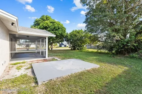 402 SW Sansom Lane Port St. Lucie FL 34953