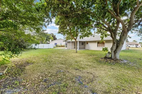 402 SW Sansom Lane Port St. Lucie FL 34953