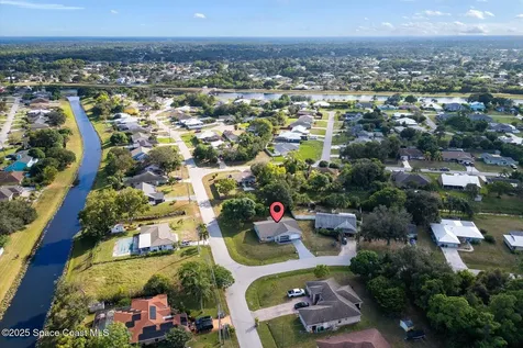 402 SW Sansom Lane Port St. Lucie FL 34953