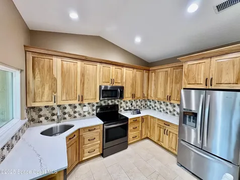 349 Country Walk Street Melbourne FL 32940