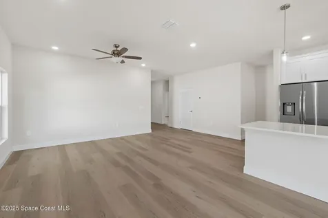 2182 Oklahoma Avenue SW Palm Bay FL 32908