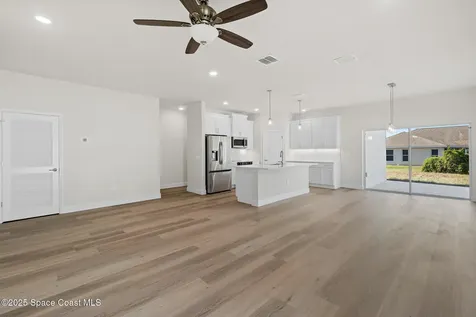 2182 Oklahoma Avenue SW Palm Bay FL 32908