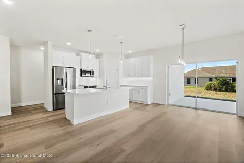 2182 Oklahoma Avenue SW Palm Bay FL 32908