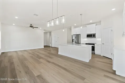 2182 Oklahoma Avenue SW Palm Bay FL 32908