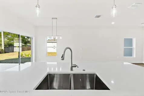 2182 Oklahoma Avenue SW Palm Bay FL 32908