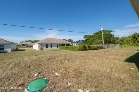 2182 Oklahoma Avenue SW Palm Bay FL 32908