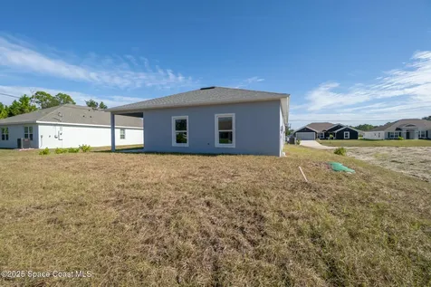 2182 Oklahoma Avenue SW Palm Bay FL 32908
