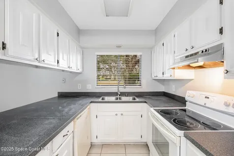 1746 S Park Avenue Titusville FL 32780