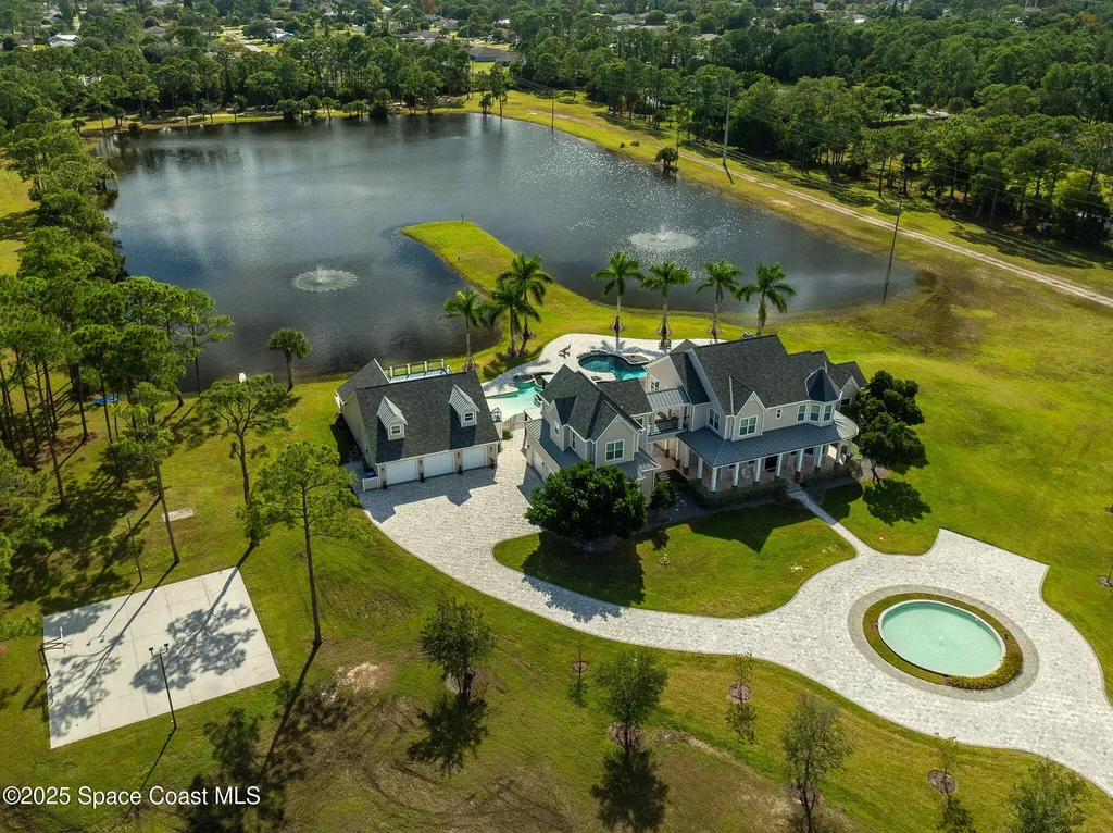 4236 Hield Road NW Palm Bay FL 32907