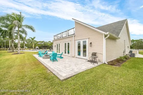 4236 Hield Road NW Palm Bay FL 32907