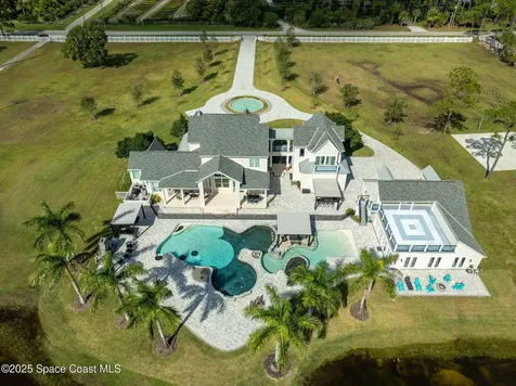 4236 Hield Road NW Palm Bay FL 32907