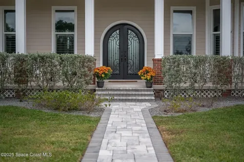 4236 Hield Road NW Palm Bay FL 32907