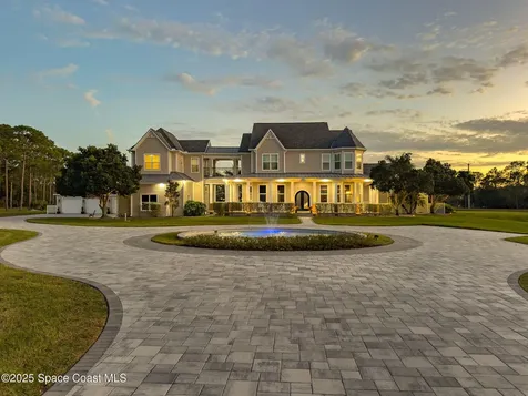 4236 Hield Road NW Palm Bay FL 32907