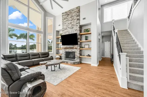 4236 Hield Road NW Palm Bay FL 32907