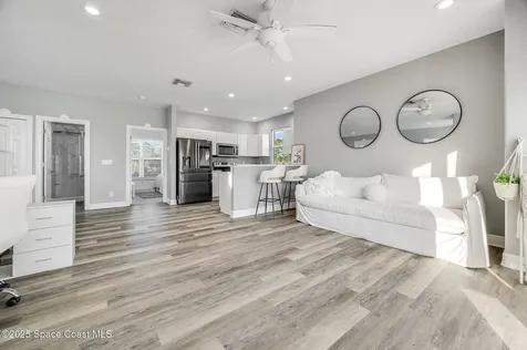 4236 Hield Road NW Palm Bay FL 32907