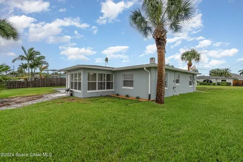 1655 Wavecrest Street Merritt Island FL 32952