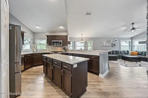 1914 Glen Meadows Circle Melbourne FL 32935