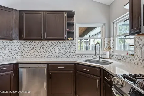 1914 Glen Meadows Circle Melbourne FL 32935