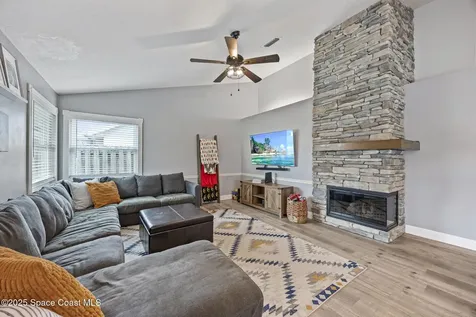 1914 Glen Meadows Circle Melbourne FL 32935