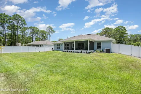 1486 Harper Boulevard SW Palm Bay FL 32908