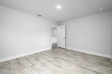 480 Scanlon Road SW Palm Bay FL 32908