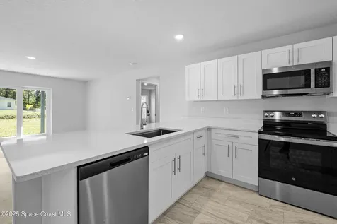 480 Scanlon Road SW Palm Bay FL 32908