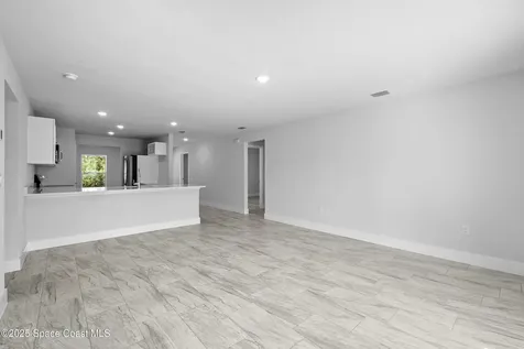 480 Scanlon Road SW Palm Bay FL 32908