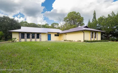3772 E R Smyth Drive Mims FL 32754