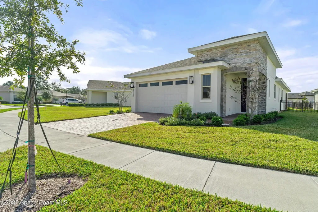 3168 Songbird Circle Harmony FL 34773