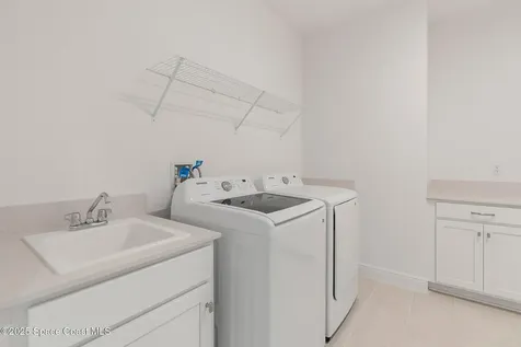 3168 Songbird Circle Harmony FL 34773