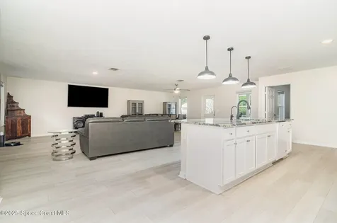 5651 Travis Street Mims FL 32754
