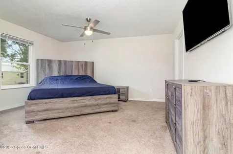 5651 Travis Street Mims FL 32754